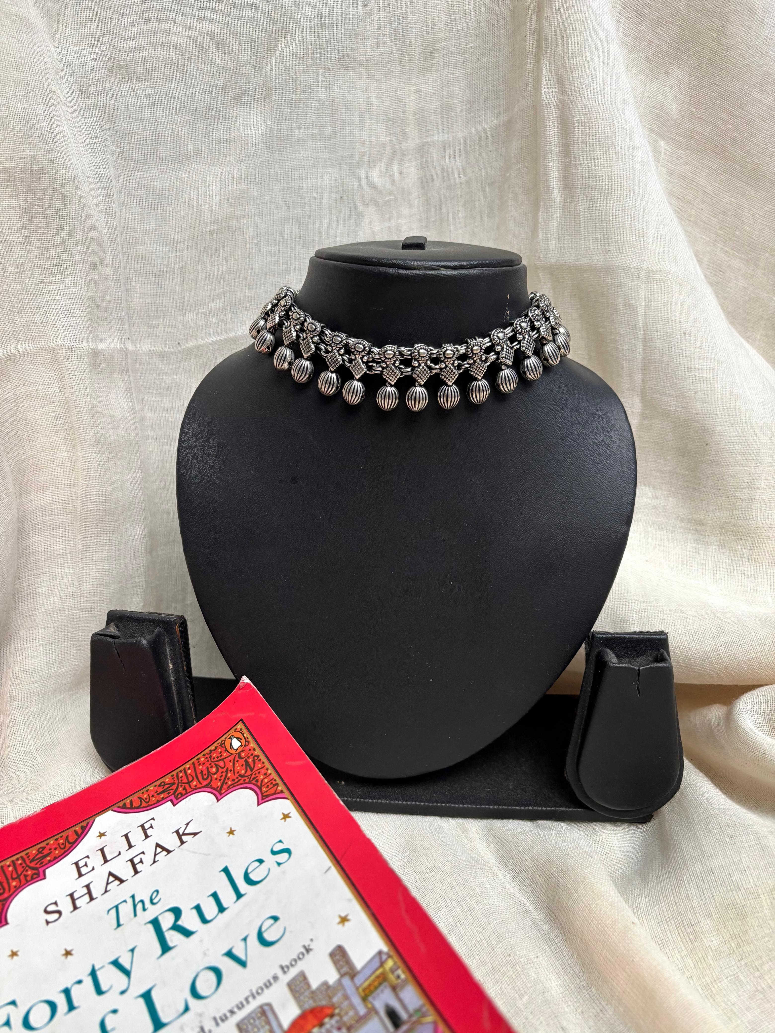 Kolhapuri choker