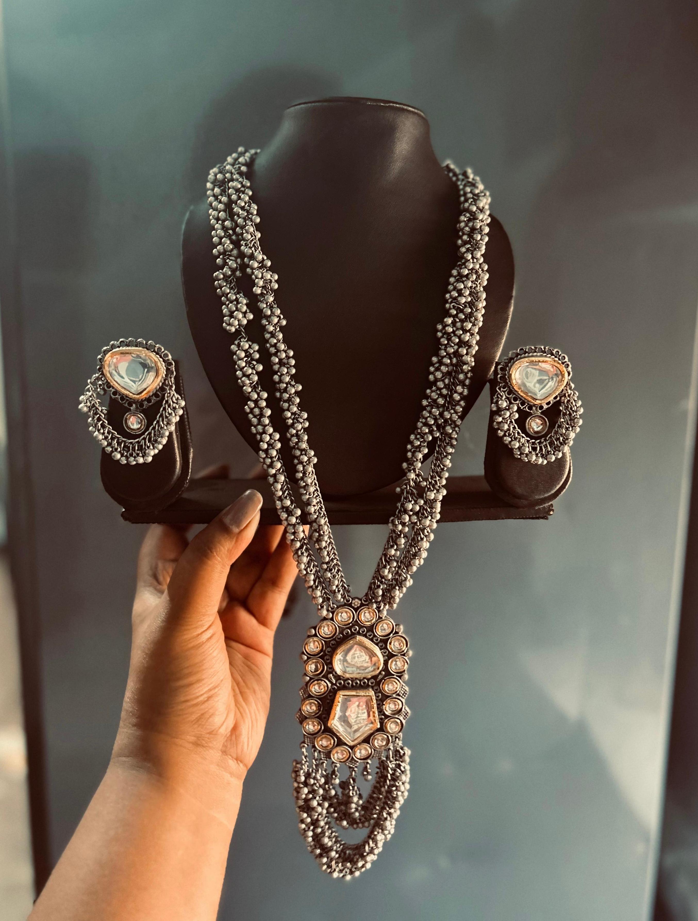 Meera grace necklace