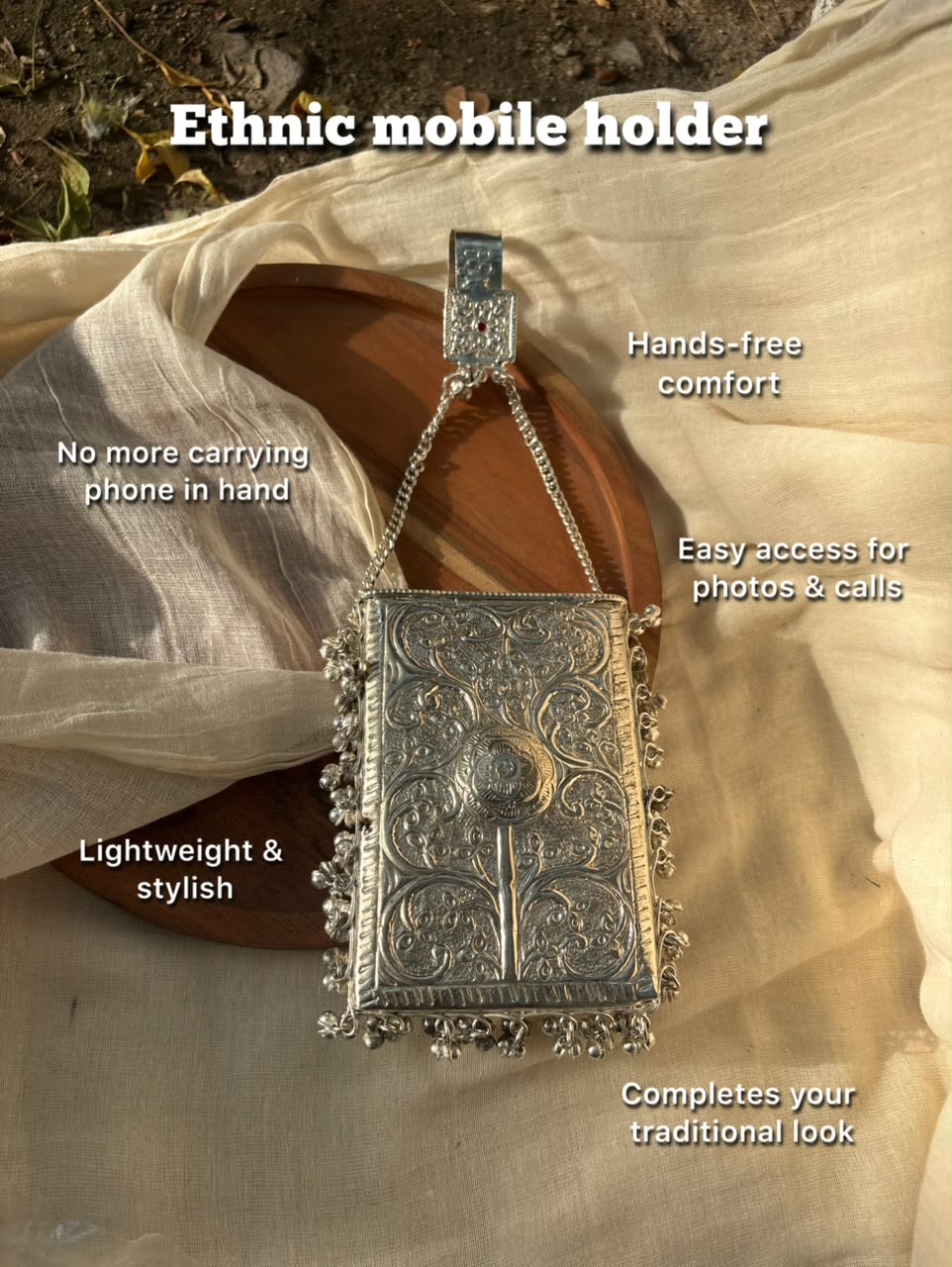 Filligree phone clutch