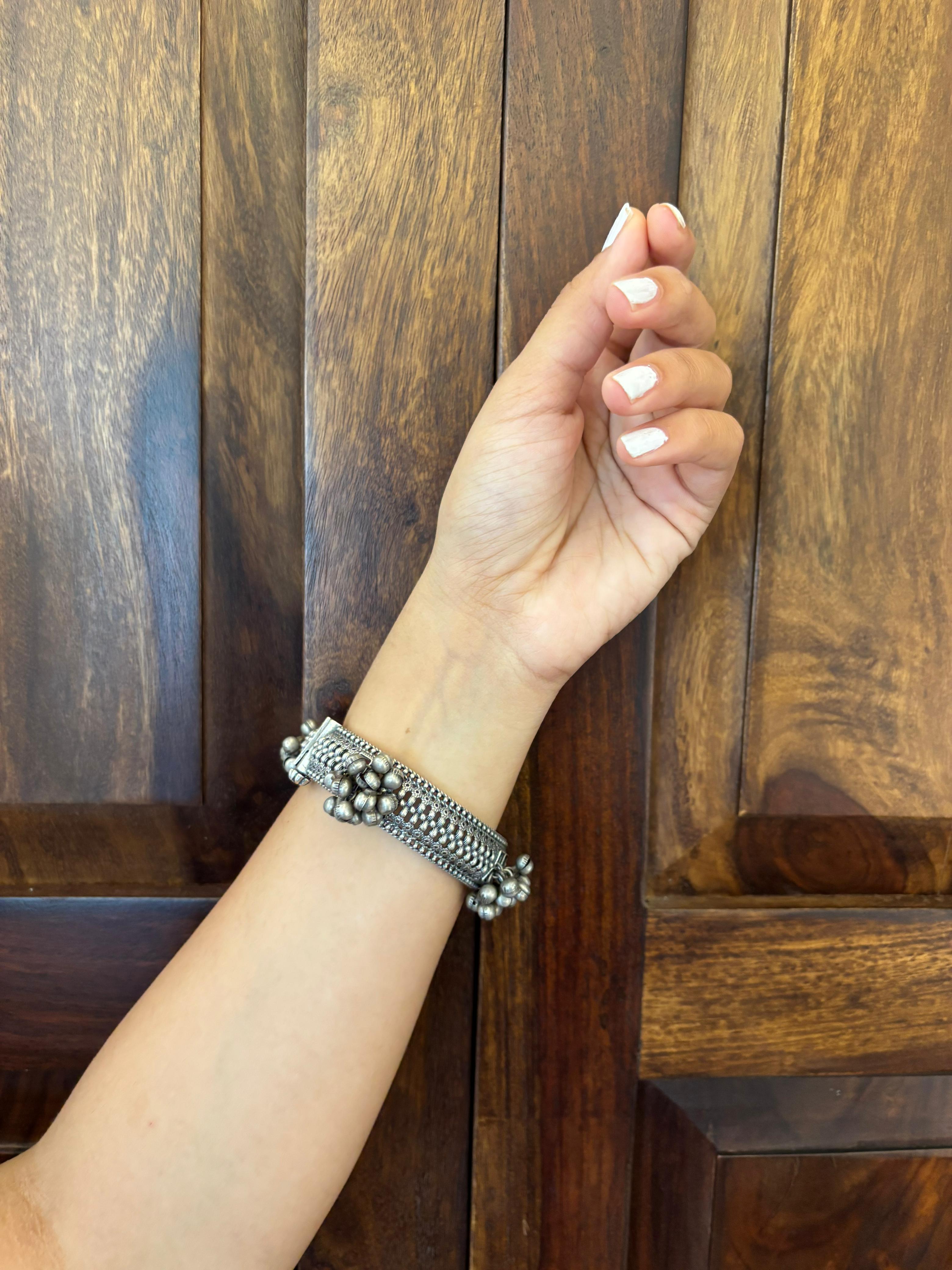 Ghoongroo rajwadi kada