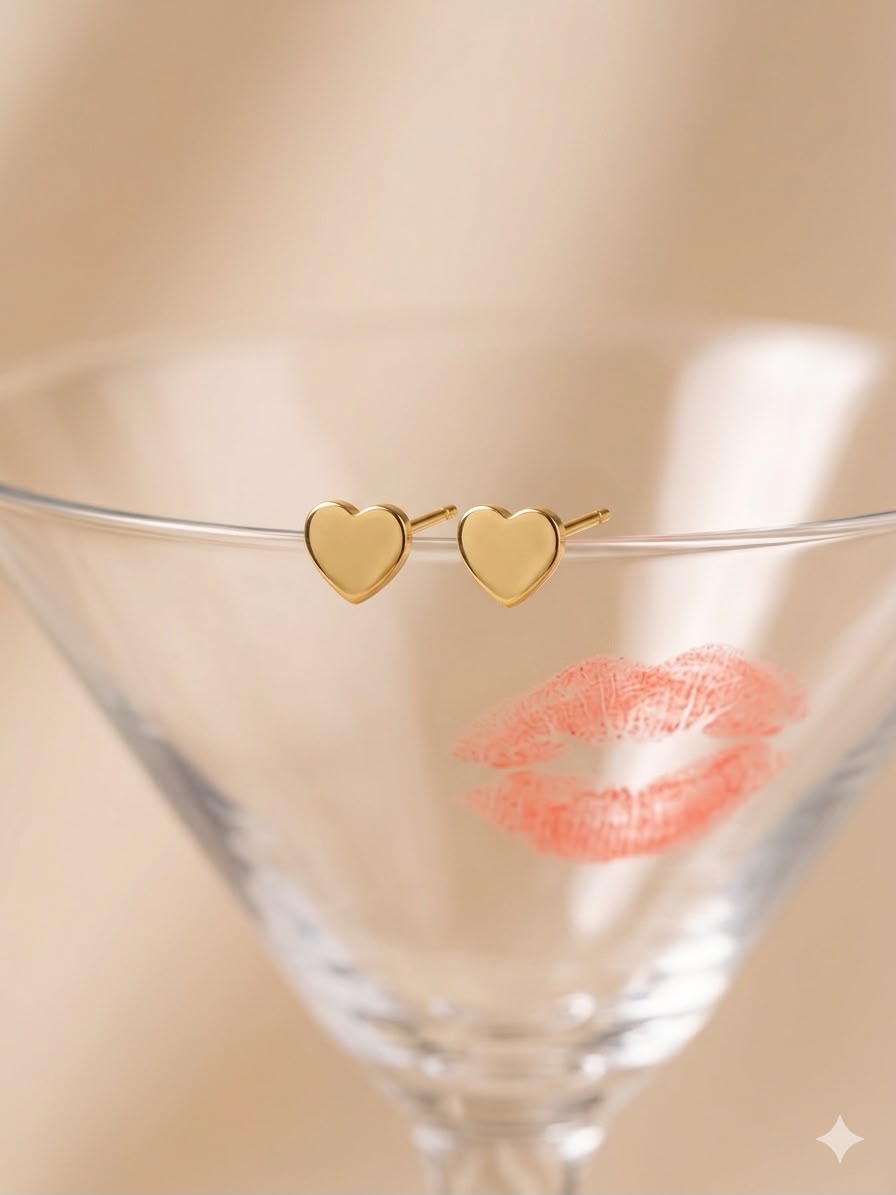Heart stud earring