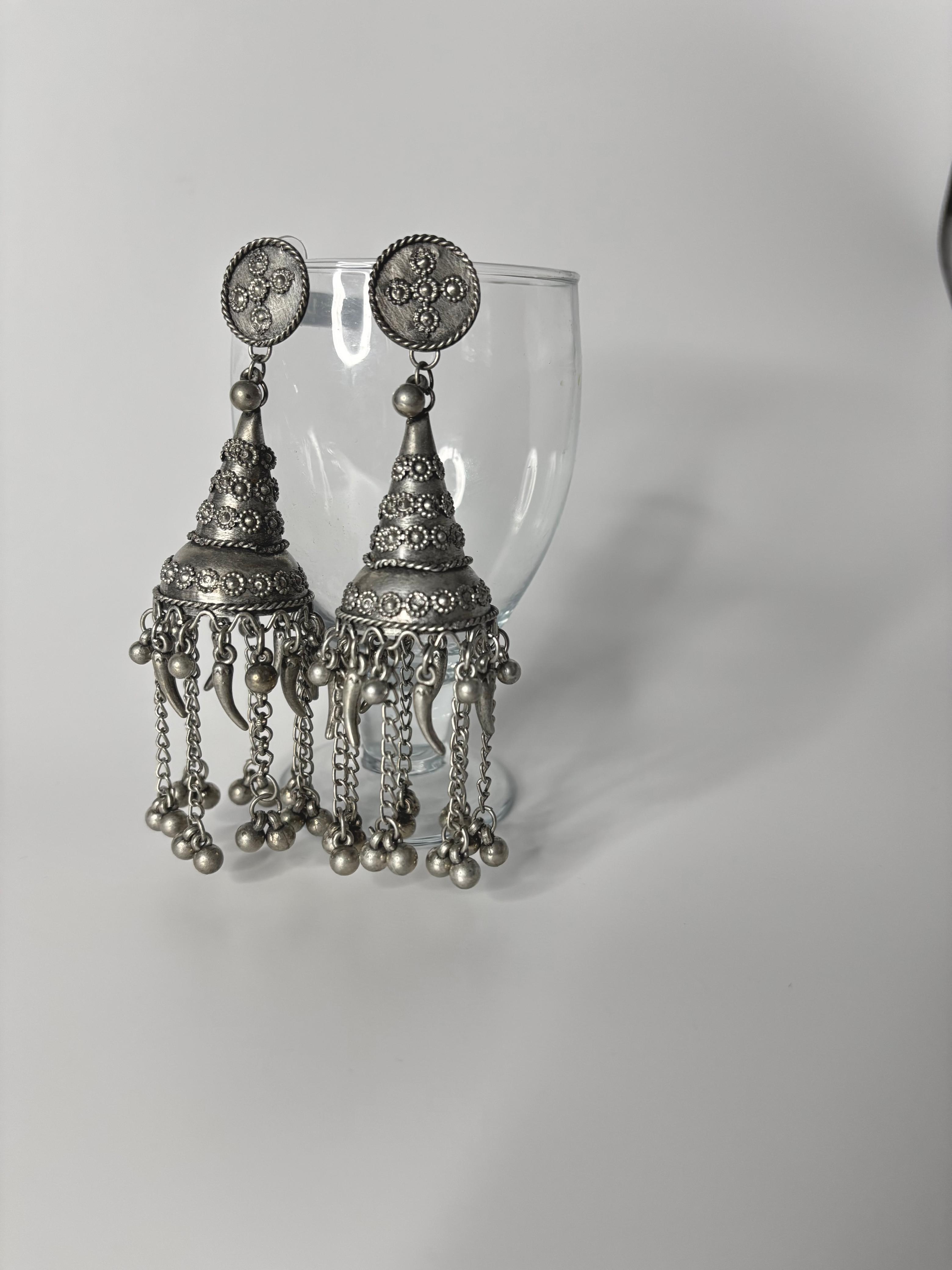 Light weighted jhumka