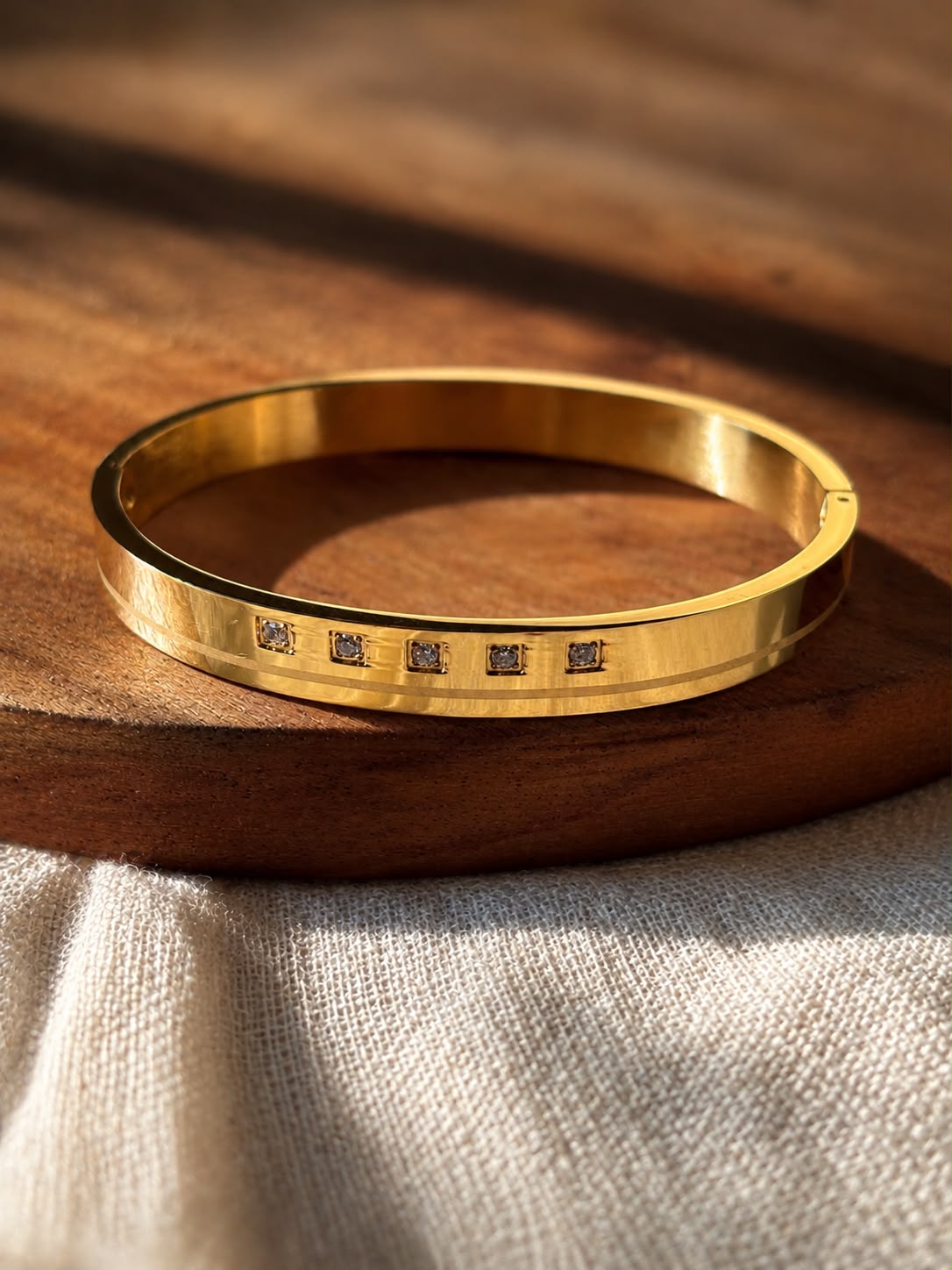 Diamond men kada