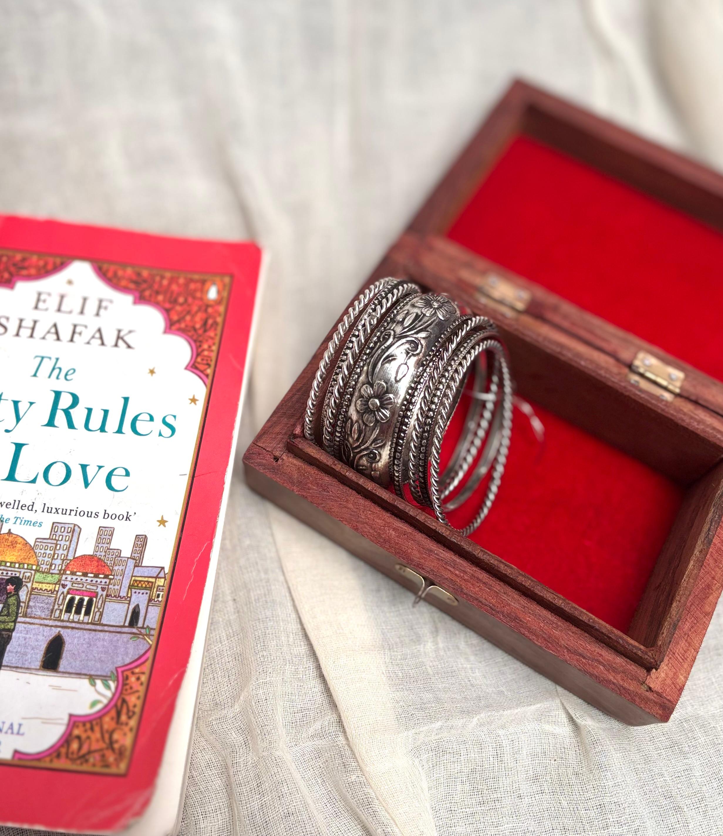 Flower oxidised bangles